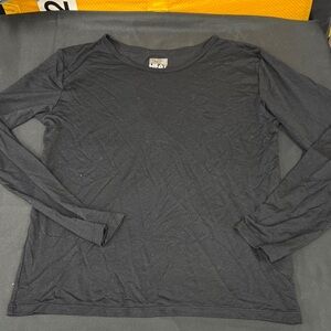 32 degrees like new Black Long Sleeve Top size xl ADI
